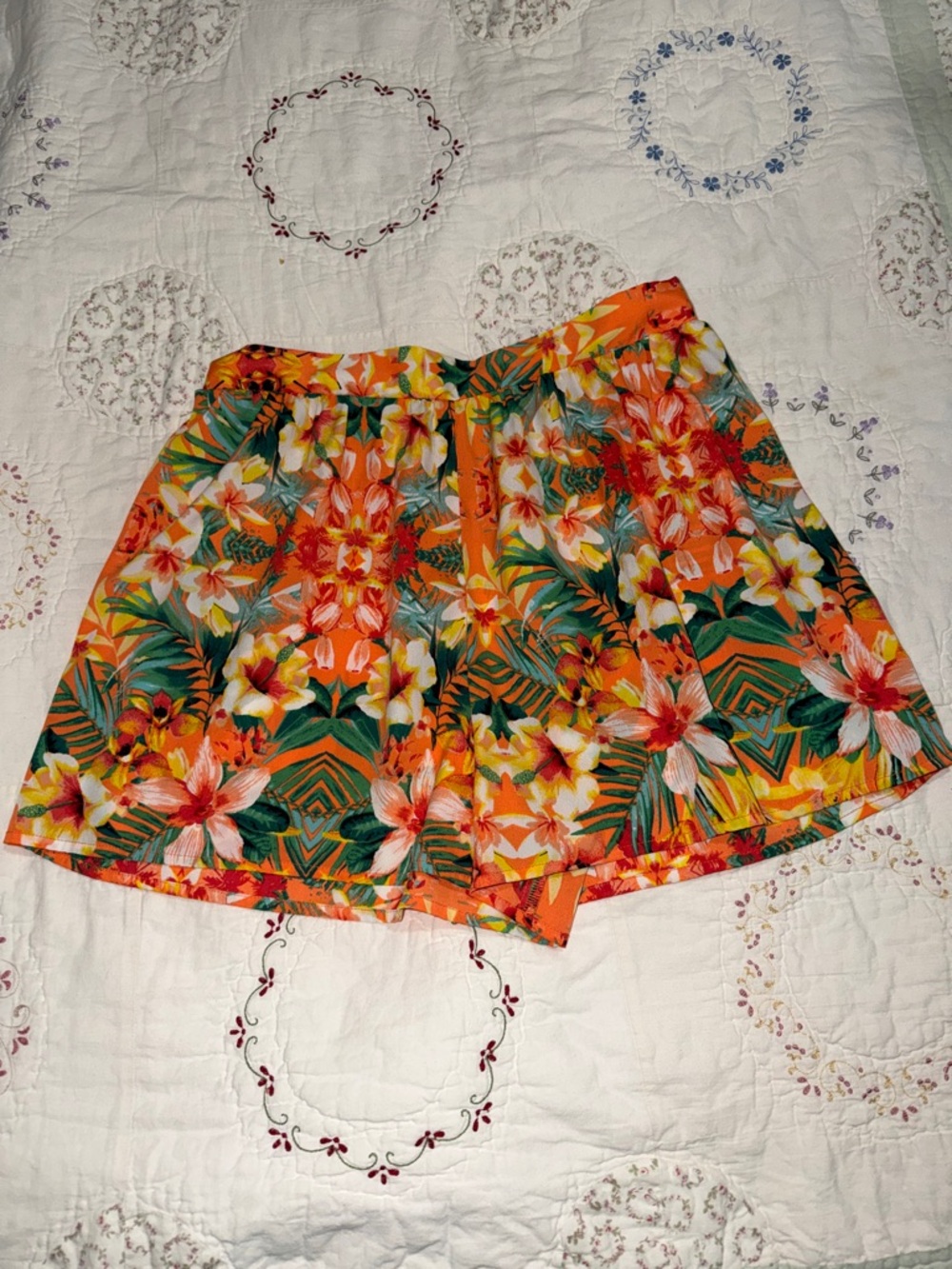 Band of Gypsies Hawaiian Casual shorts no pockets quick dry material size M